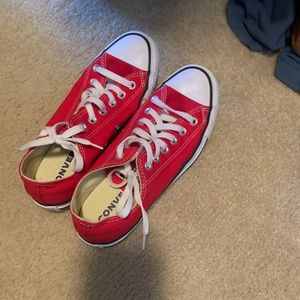 Converse size 8